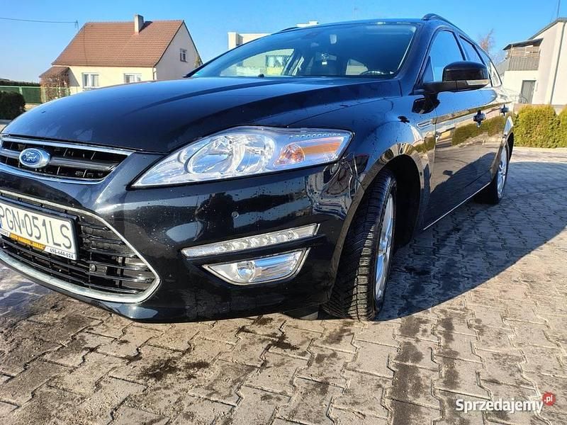 Czarny Używany 2012 Ford Mondeo Kombi | 22 000 zł (Uczciwa cena) - Obraz 1/4