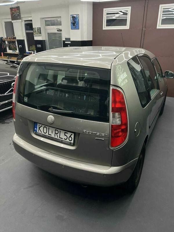 Używany Skoda Roomster 2007 Złoty Minivan