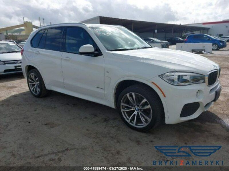 Niebieski ciemny Używany 2015 BMW 118 Hatchback | 58 160 zł - Obraz 1/3