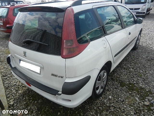 Kup Peugeot 206 1.4 Olej napędowy 70 KM (2007) w