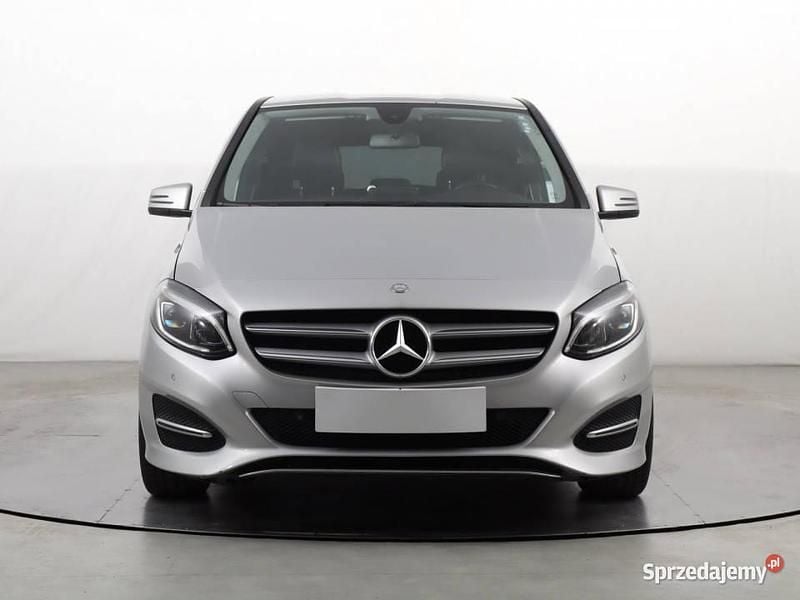 Używany Mercedes B180 2016 Szary Minivan