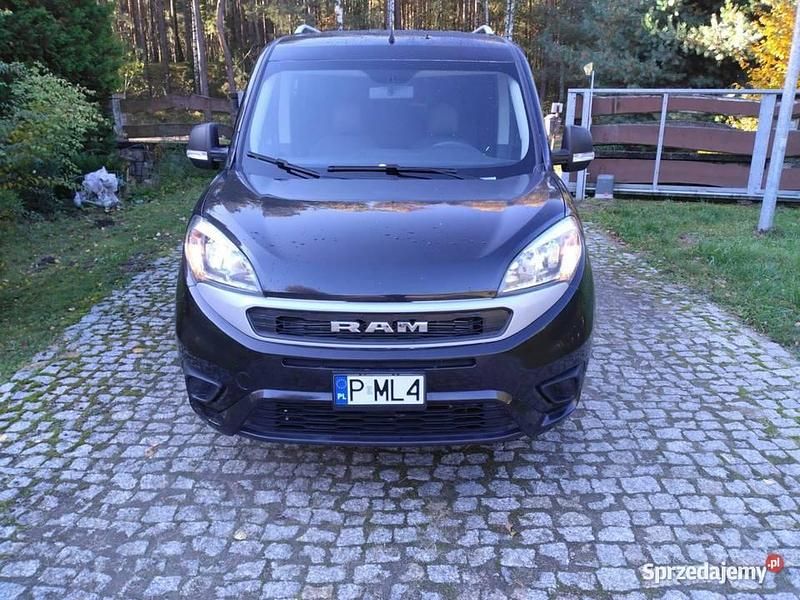 Używany 2022 Fiat Doblò Minivan | 76 500 zł - Obraz 1/4
