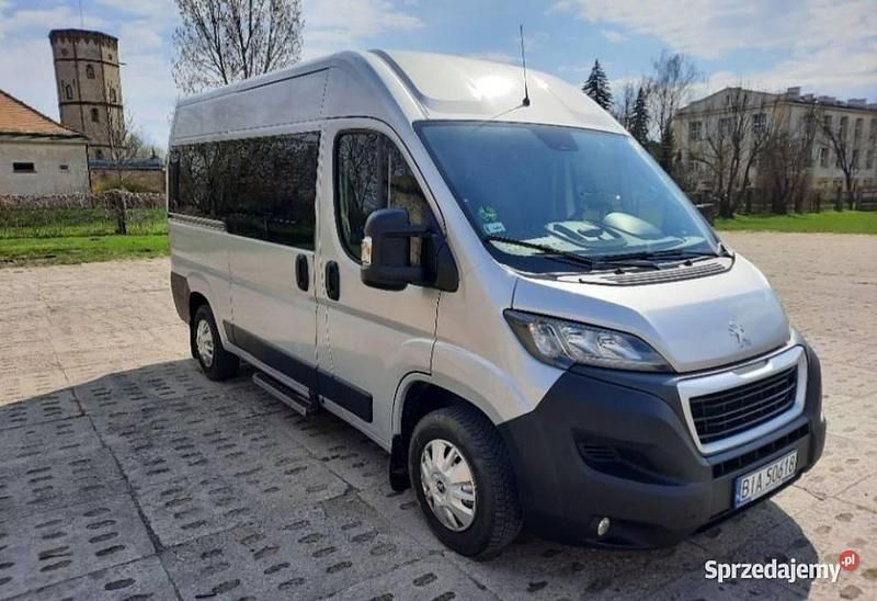 Srebrny Używany 2018 Peugeot Boxer Van | 60 000 zł (Uczciwa cena) - Obraz 1/4
