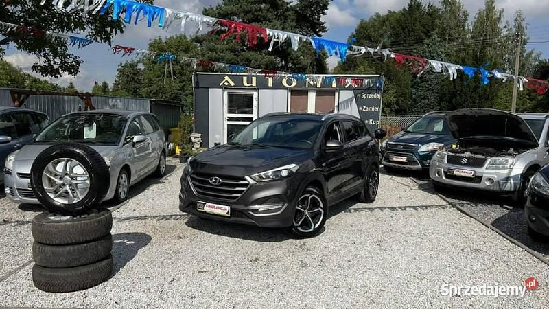 Beżowy Używany 2015 Hyundai Tucson SUV | 59 800 zł (Drogi) - Obraz 1/3