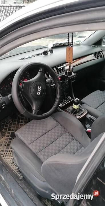 Używany Audi A6 1998 Czarny Sedan/Limuzyna