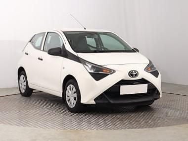 Biały Używany 2018 Toyota Aygo Hatchback | 34 499 zł (Uczciwa cena) - Obraz 1/4