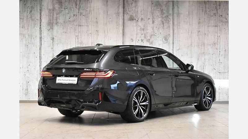 Używany BMW 520 Shadowline 197 KM (144 kW) 2025 Szary sophisto z brylantowym połyskiem metalizowany Kombi