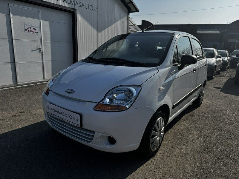 Biały Używany 2009 Chevrolet Spark Hatchback | 7500 zł - Obraz 1/4