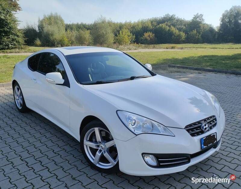 Używany 2011 Hyundai Genesis | 43 000 zł - Obraz 1/4