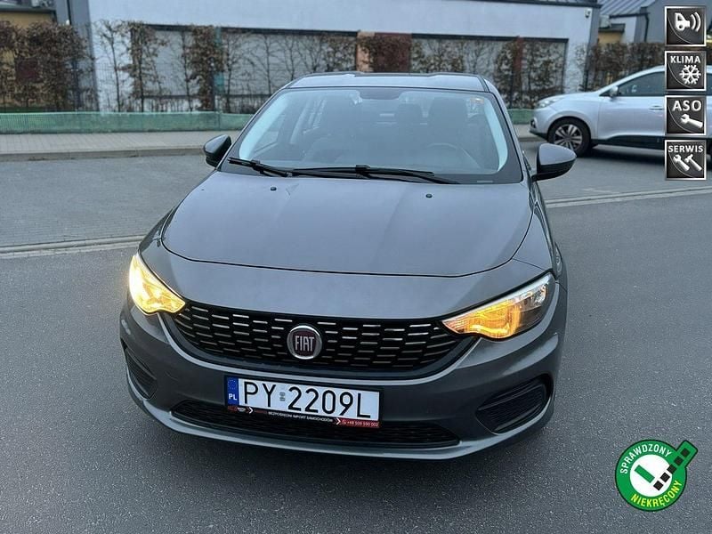 Szary Używany 2018 Fiat Tipo Sedan/Limuzyna | 35 900 zł (Uczciwa cena) - Obraz 1/3