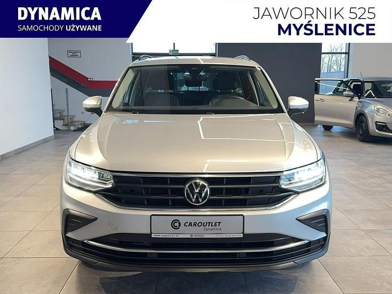 Srebrny (metalik) Używany 2022 VW Tiguan R SUV | 99 900 zł (Uczciwa cena) - Obraz 1/2