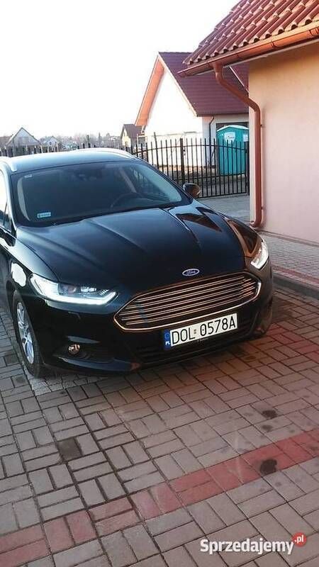Używany Ford Mondeo 2016 Czarny Kombi