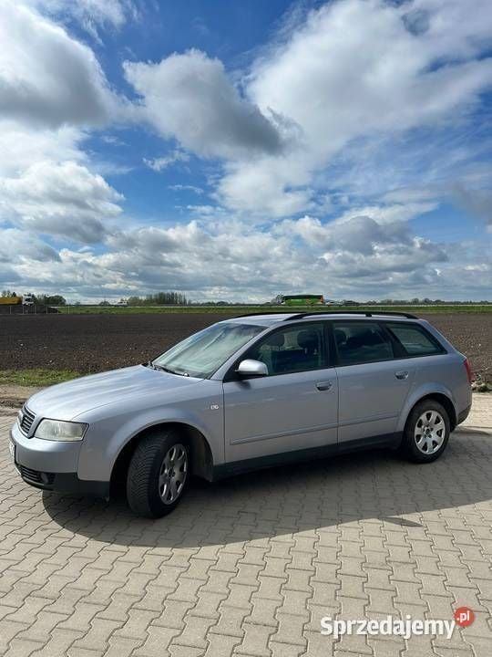 Srebrny Używany 2004 Audi A4 Kombi | 11 000 zł (Uczciwa cena) - Obraz 1/2
