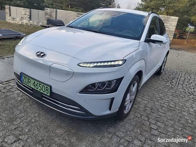Używany 2021 Hyundai Kona SUV | 66 500 zł - Obraz 1/4