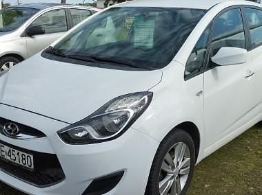 Biały Używany 2015 Hyundai ix20 Minivan | 29 700 zł (Uczciwa cena) - Obraz 1/4