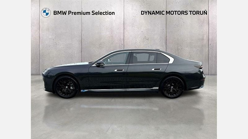 Używany BMW i7 Comfort Edition 400 kW (544 KM) 2023 Szary sophisto z brylantowym połyskiem metalizowany Sedan/Limuzyna