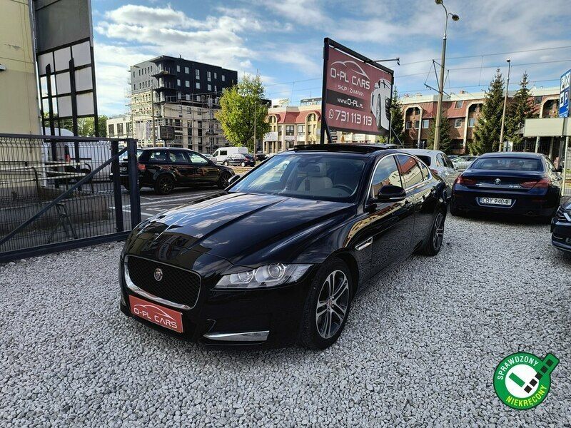 Czarny Używany 2017 Jaguar XF Sedan/Limuzyna | 84 900 zł (Drogi) - Obraz 1/4