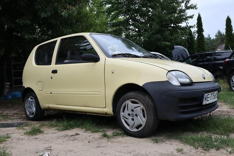 Beżowy Używany 2004 Fiat Seicento Hatchback | 1500 zł (Uczciwa cena) - Obraz 1/4