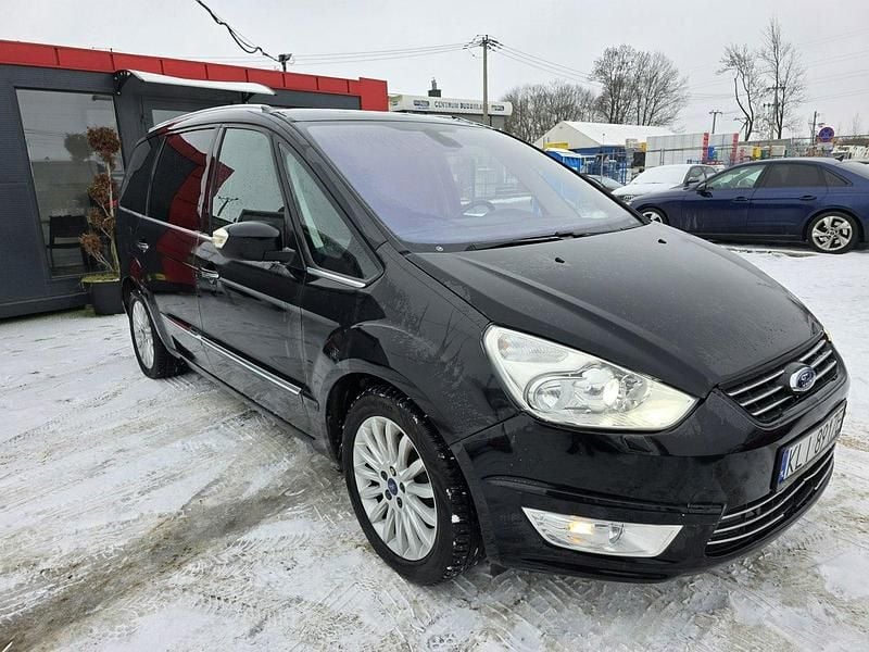 Używany Ford Galaxy 160 KM (117 kW) 2015 Czarny (metalik) Minivan