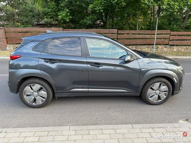 Grafitowy Używany 2021 Hyundai Kona SUV | 64 999 zł (Dobra cena) - Obraz 1/4
