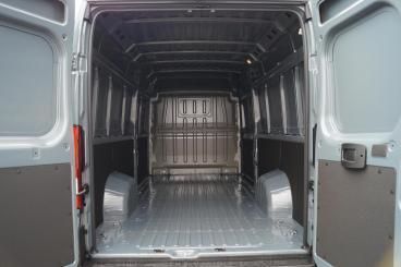 Używany Fiat Ducato 140 KM (102 kW) 2024 Szary Van