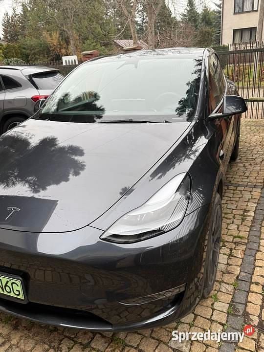 Używany Tesla Model Y 300 kW (408 KM) 2025 SUV