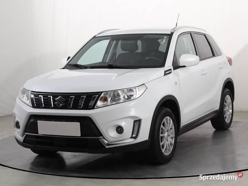 Używany Suzuki Vitara 112 KM (82 kW) 2018 Biały SUV