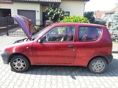 Bordowy Używany 2004 Fiat Seicento Hatchback | 2000 zł (Super Cena) - Obraz 1/4