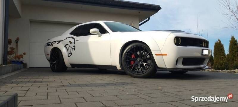 Używany 2015 Dodge Challenger Coupe | 229 900 zł - Obraz 1/4