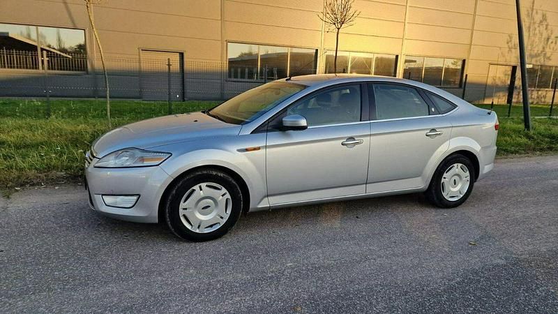 Srebrny Używany 2008 Ford Mondeo Sedan/Limuzyna | 9400 zł (Super Cena) - Obraz 1/4