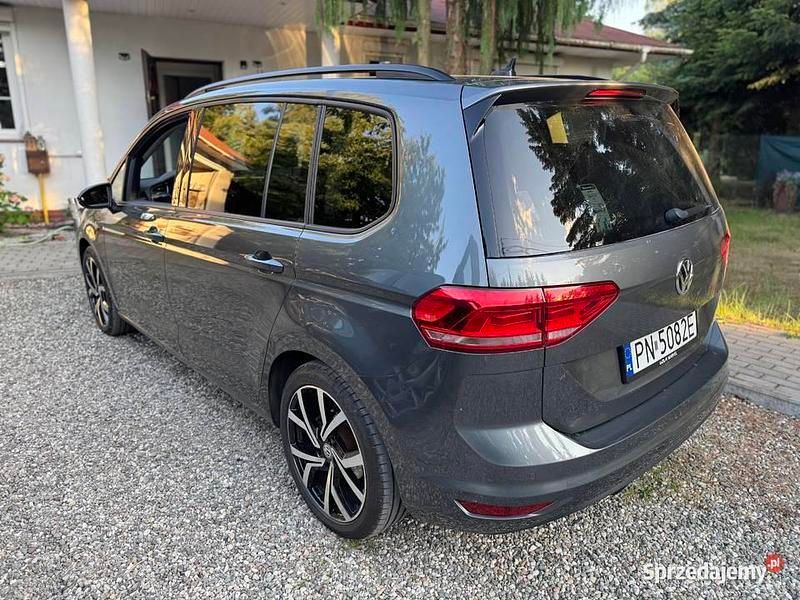 Używany VW Touran 150 KM (110 kW) 2019 Grafitowy Minivan
