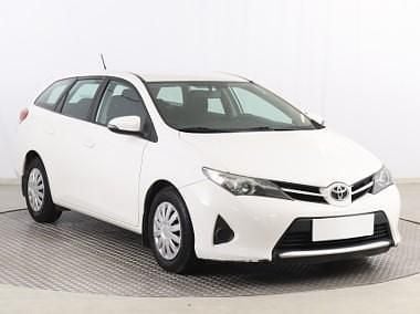 Biały Używany 2015 Toyota Auris Kombi | 27 999 zł (Dobra cena) - Obraz 1/4