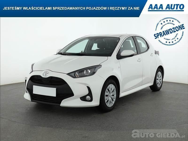Używany Toyota Yaris 2022 Biały Hatchback
