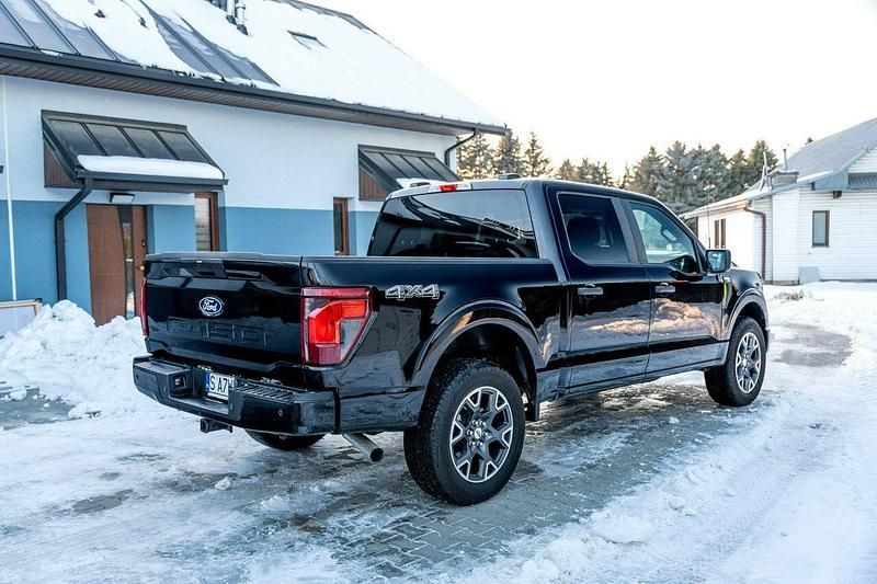 Używany Ford F-150 STX 329 KM (241 kW) 2024 Czarny (metalik) Pickup
