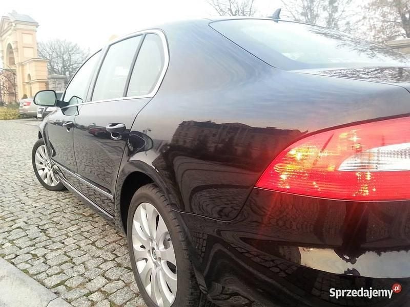 Używany Skoda Superb 2013 Czarny Sedan/Limuzyna
