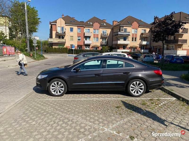 Brązowy Używany 2009 VW Passat | 17 900 zł (Drogi) - Obraz 1/4