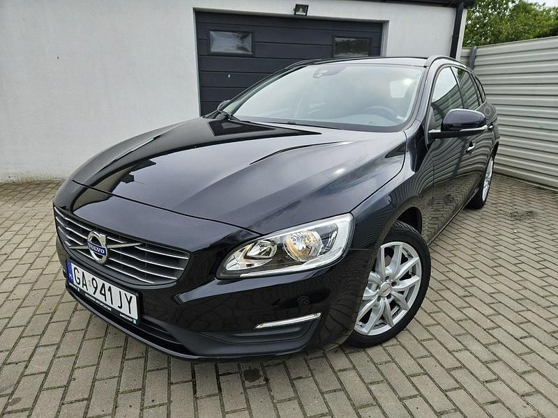 Czarny Używany 2014 Volvo V60 Kombi | 32 800 zł (Uczciwa cena) - Obraz 1/4