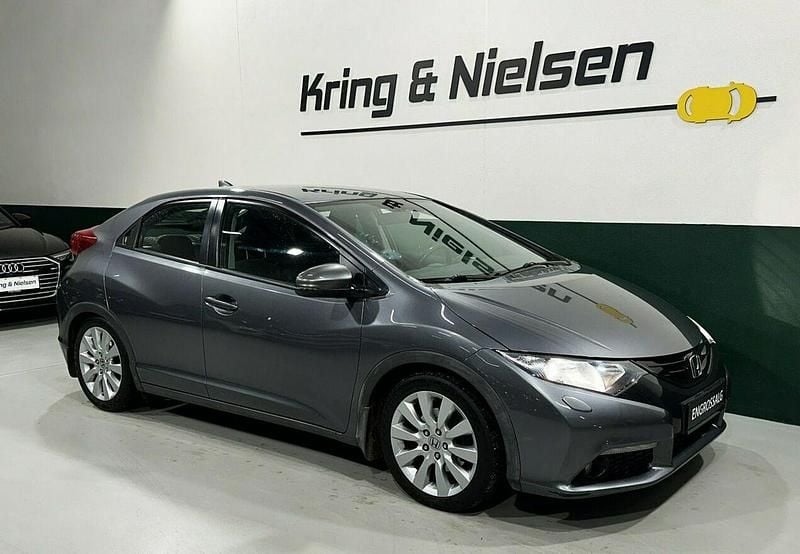 Używany Honda Civic 141 KM (103 kW) 2013 Szary (metalik) Sedan/Limuzyna