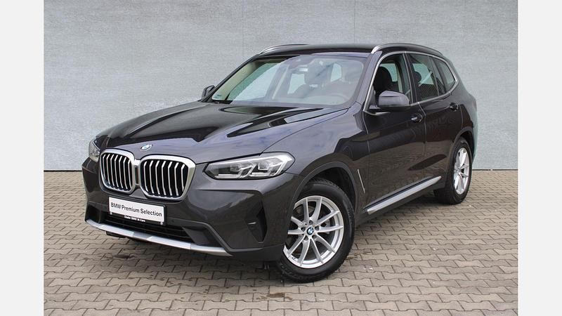 Szary sophisto z brylantowym połyskiem metalizowany Używany 2022 BMW X3 SUV | 169 900 zł (Dość drogi) - Obraz 1/3