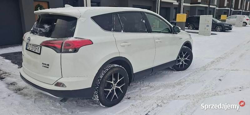 Używany Toyota RAV4 Hybrid 2016 Biały SUV