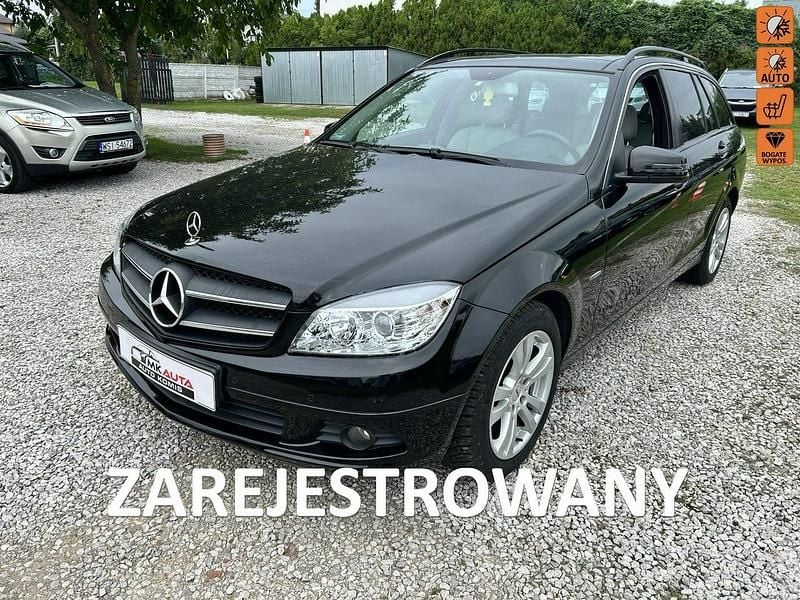 Czarny Używany 2009 Mercedes C220 Kombi | 20 900 zł (Dość drogi) - Obraz 1/4