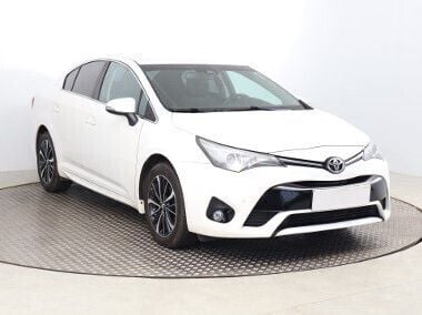 Biały Używany 2018 Toyota Avensis Sedan/Limuzyna | 57 499 zł (Uczciwa cena) - Obraz 1/4