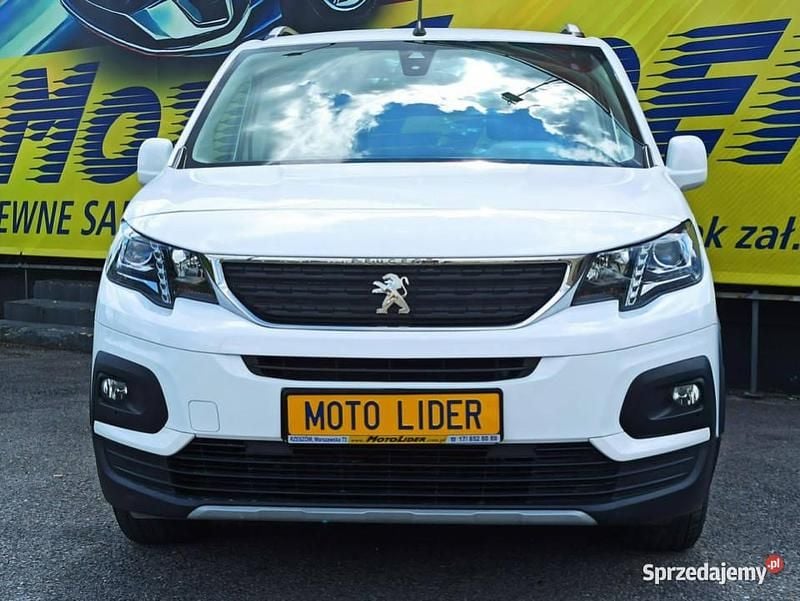Srebrny Używany 2021 Peugeot Rifter Minivan | 72 900 zł (Uczciwa cena) - Obraz 1/4