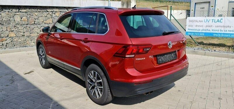 Używany VW Tiguan Highline 150 KM (110 kW) 2018 Czerwony SUV