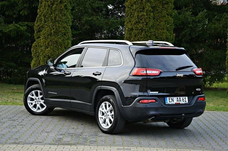 Używany Jeep Cherokee 140 KM (102 kW) 2016 Czarny SUV