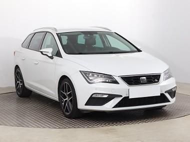 Biały Używany 2018 Seat Leon Kombi | 65 999 zł (Uczciwa cena) - Obraz 1/4