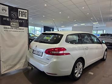 Używany Peugeot 308 SW Active 130 KM (95 kW) 2017 Biały Kombi
