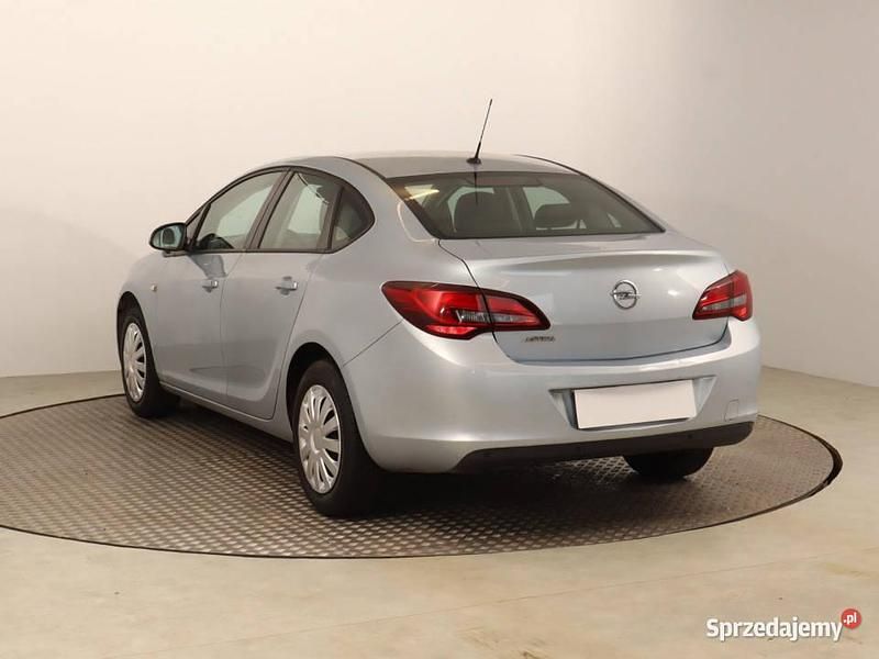 Używany Opel Astra 2016 Niebieski Sedan/Limuzyna