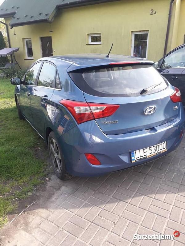 Niebieski Używany 2016 Hyundai i30 Hatchback | 30 200 zł (Uczciwa cena) - Obraz 1/2