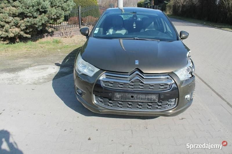 Brązowy Używany 2013 Citroën DS4 Hatchback | 13 900 zł - Obraz 1/4
